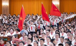 足球新闻专栏体育名人语录精选ATP羽毛球比赛时间表青少年体能发展